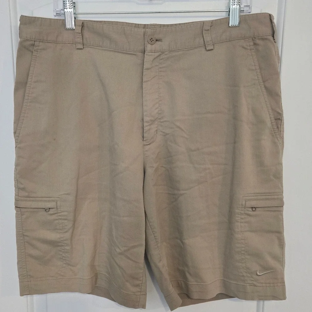 Nike Golf Dri-FIT‎ Cargo Shorts Khaki Men's Size 36 Performance Golf Casual